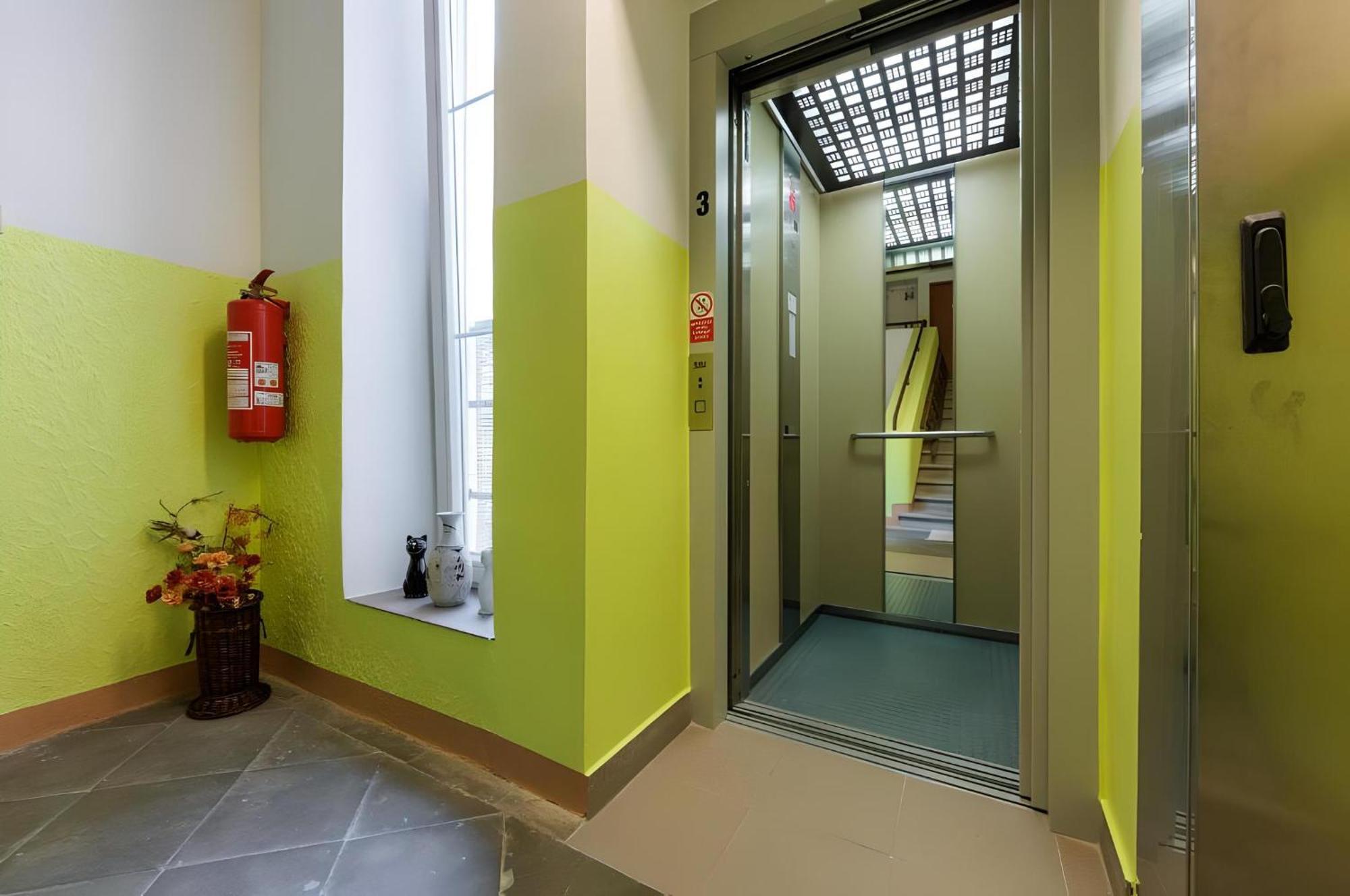 Promenade View Apartment Karlovy Vary Dış mekan fotoğraf